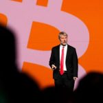 Strategy reports $4.2B loss but aims to raise $21B to buy more Bitcoin (en)